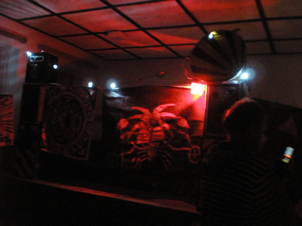 PB200141.jpg